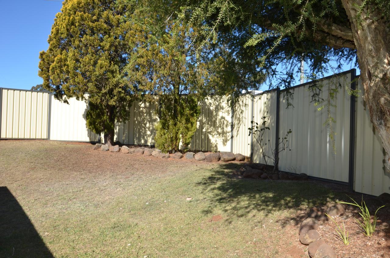 Sunray Motor Inn Toowoomba Extérieur photo
